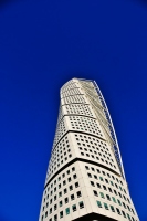 the turning torso building in sweden: picture of the turning torso building located in malmo city in sweden